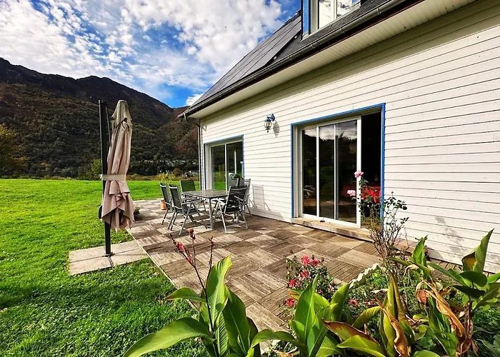 Belle Maison Confort, Vue Exceptionnelle ! Aste-Beon